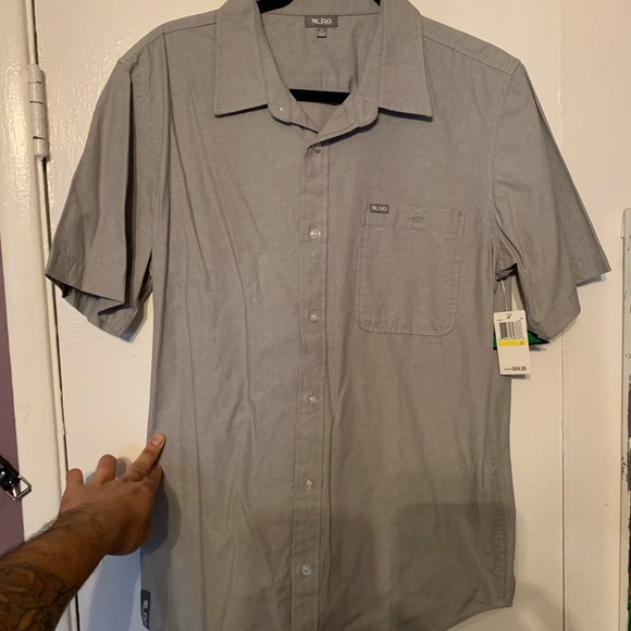 LRG button-up short sleeve - Picture 2 of 5
